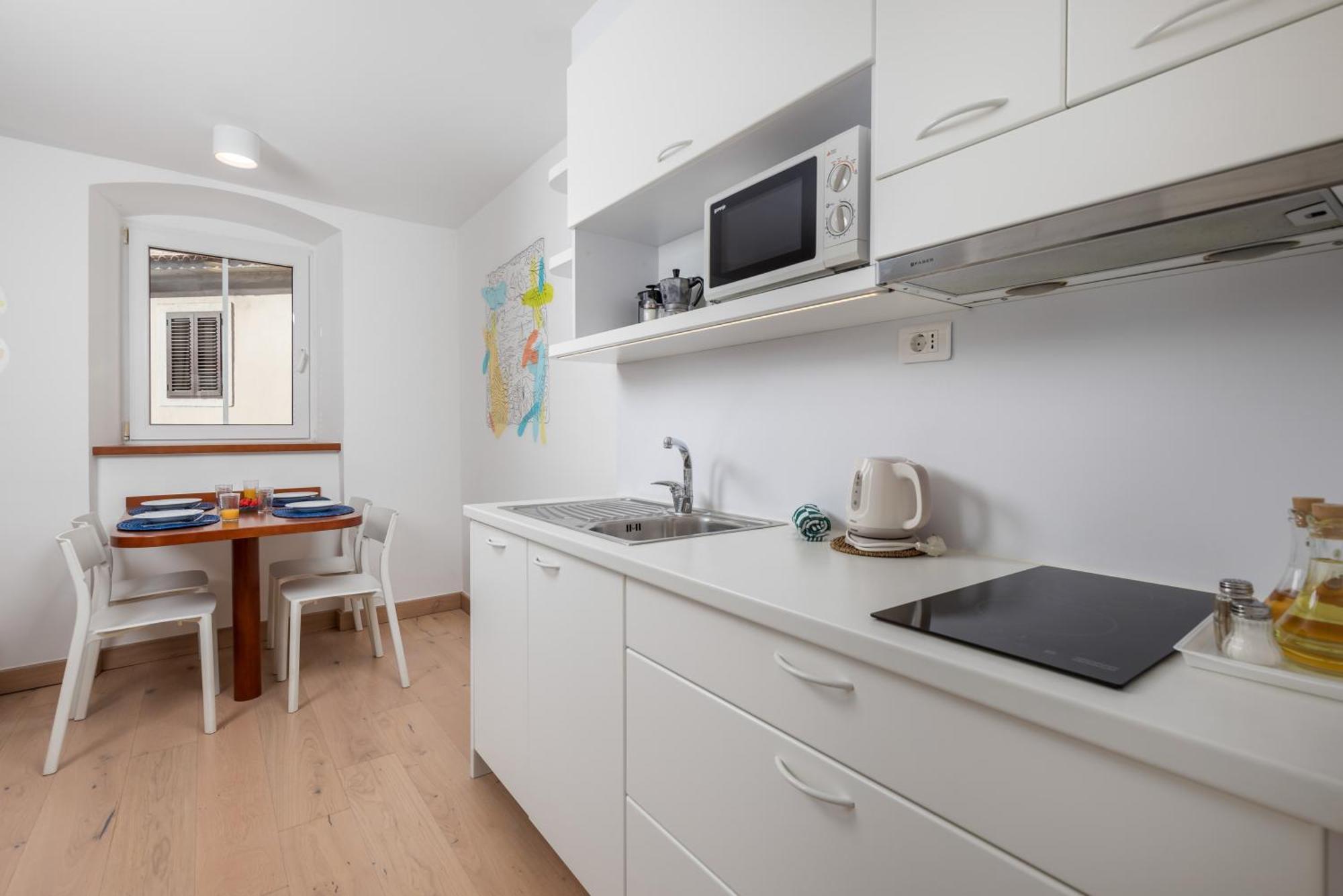 Apartments Anaika At The Beach, Opatija Екстериор снимка